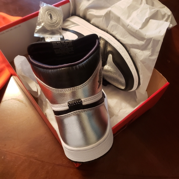 AJ "SILVER TOE" WOMEN JORDAN'S SIZE 10 - Picture 6 of 6